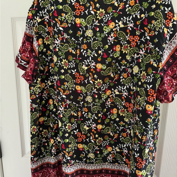 Can be worn with a dress - Picture 2 of 2